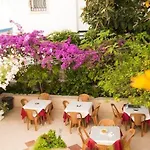 לינה וארוחת בוקר Kale