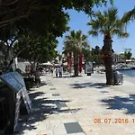 לינה וארוחת בוקר Kale 2*